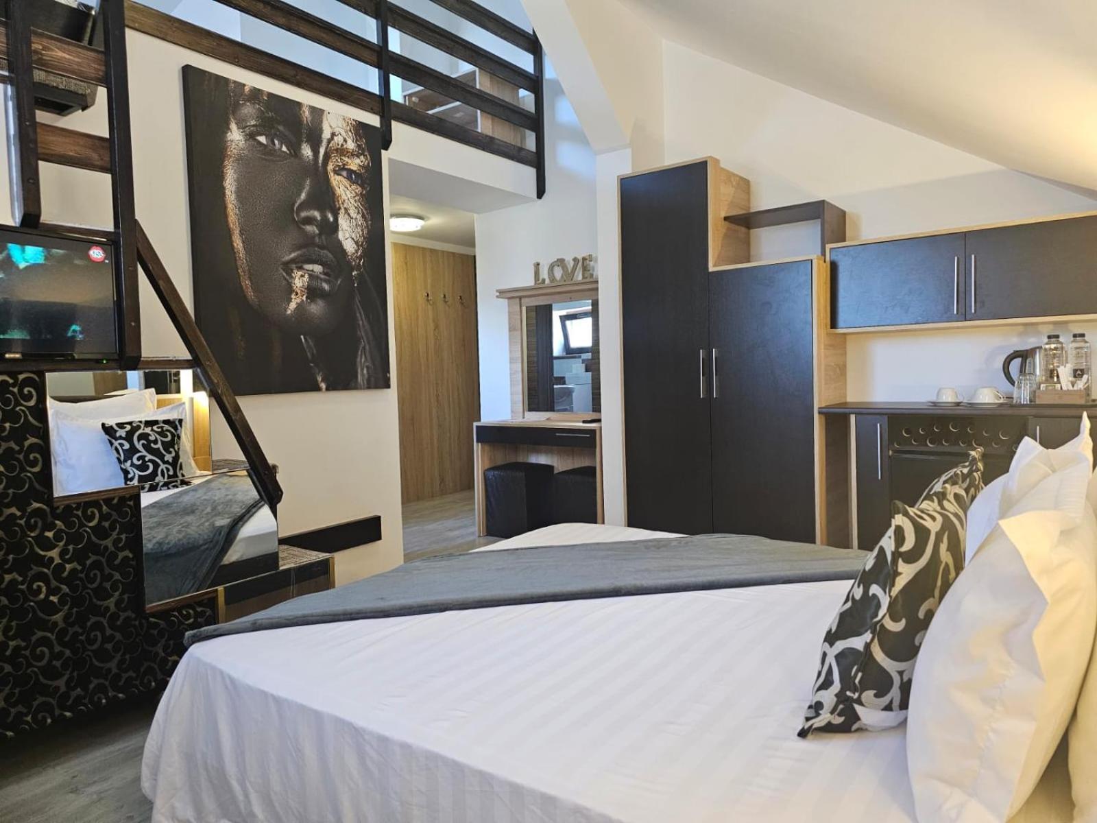 Theline Hotel Bucharest Luaran gambar