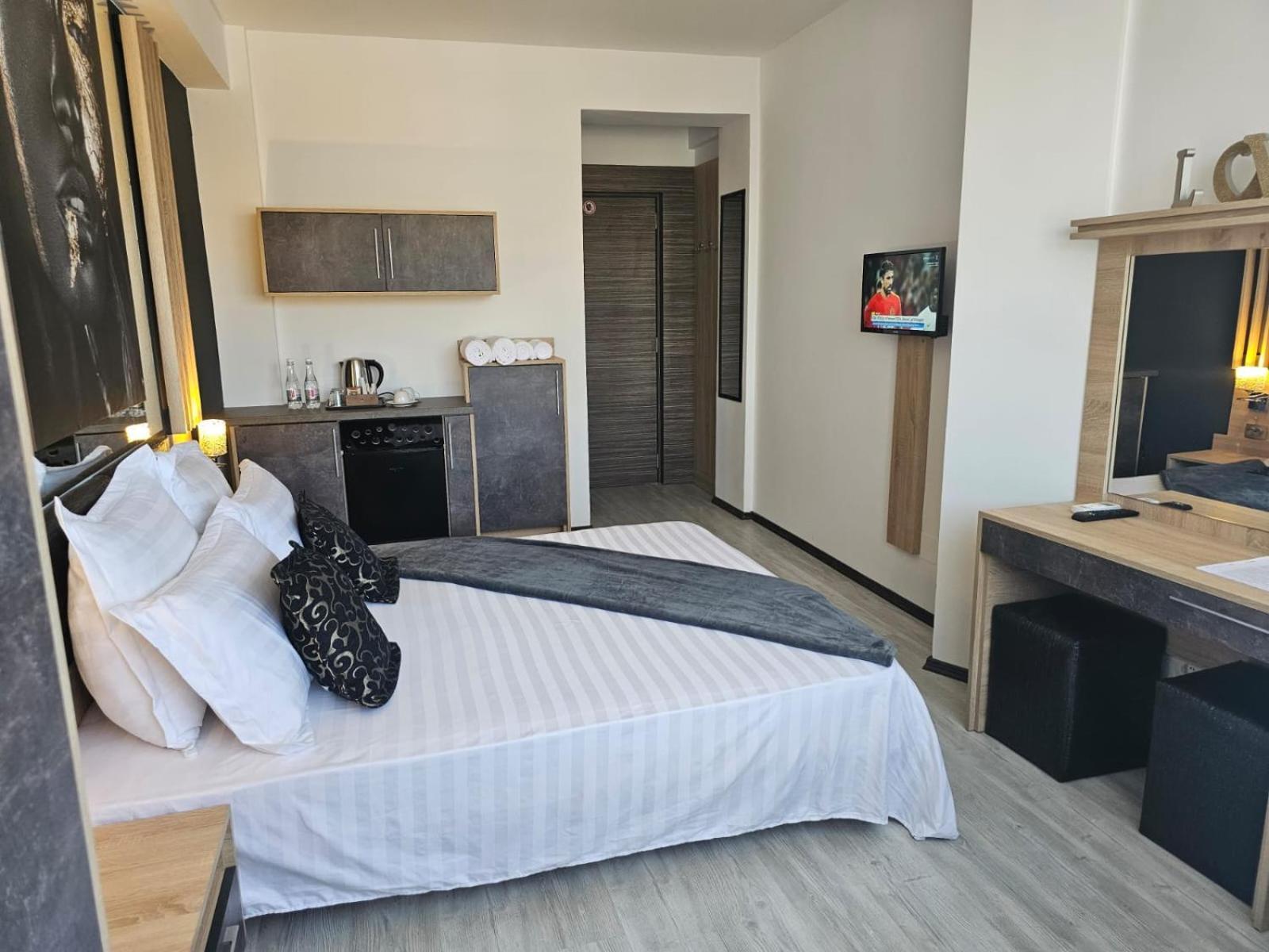 Theline Hotel Bucharest Luaran gambar